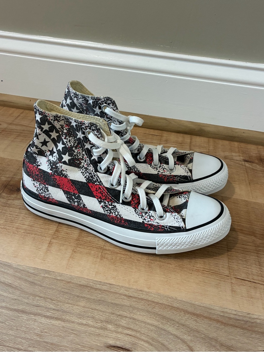Converse Chuck Taylor All Star 147063F Stars Stripes Women 7 Men 5 NEW American